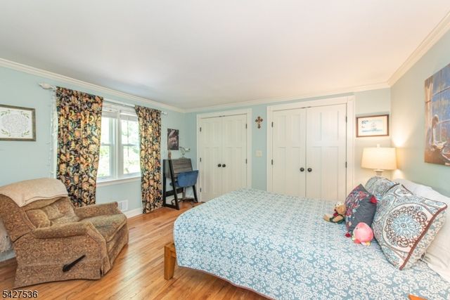 24 Brookvale Rd, Kinnelon Boro, NJ 07405