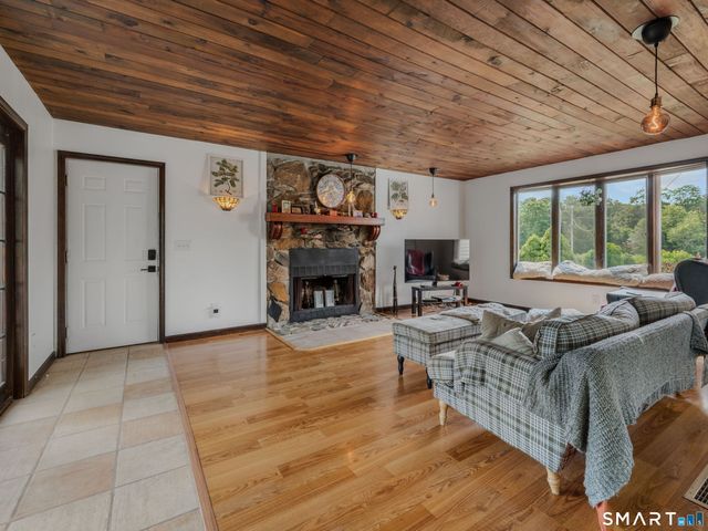 70 Stepstone Hill Road, Guilford, CT 06437