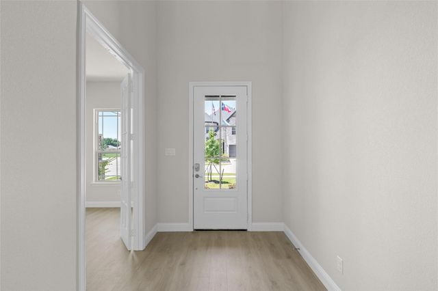 6978 Westlake Drive, Grand Prairie, TX 75054