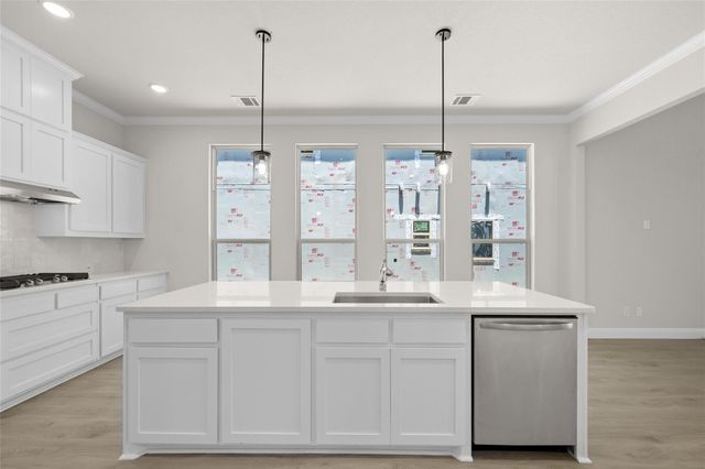 6978 Westlake Drive, Grand Prairie, TX 75054