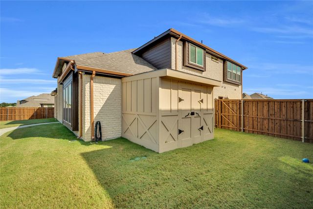 917 S Bluebird Lane, Midlothian, TX 76065