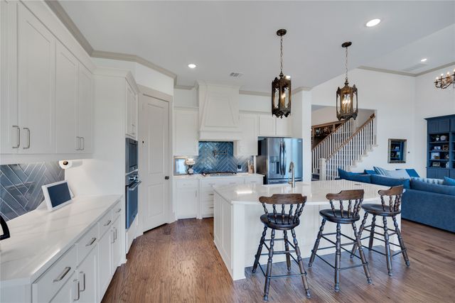 917 S Bluebird Lane, Midlothian, TX 76065