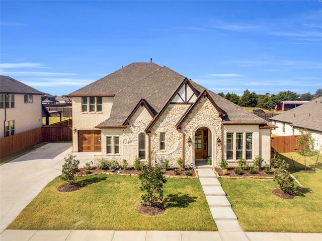 917 S Bluebird Lane, Midlothian, TX 76065