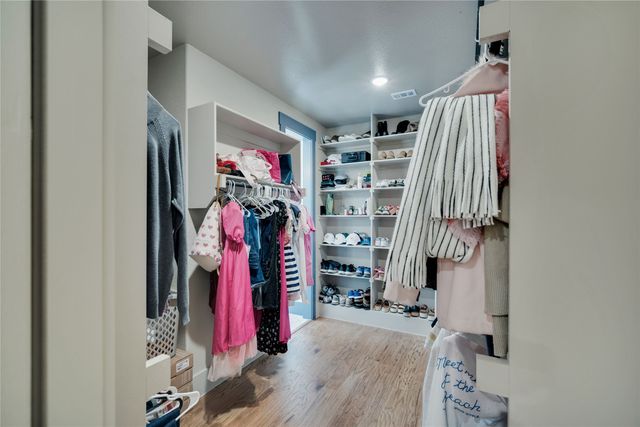 917 S Bluebird Lane, Midlothian, TX 76065