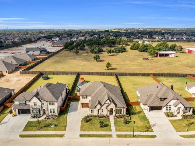 917 S Bluebird Lane, Midlothian, TX 76065