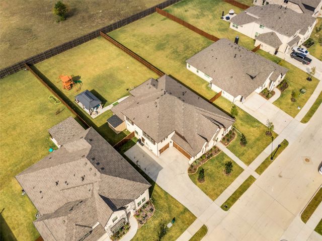 917 S Bluebird Lane, Midlothian, TX 76065