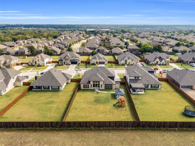 917 S Bluebird Lane, Midlothian, TX 76065