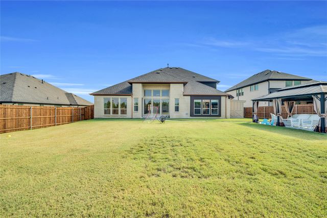 917 S Bluebird Lane, Midlothian, TX 76065
