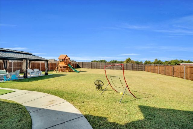 917 S Bluebird Lane, Midlothian, TX 76065