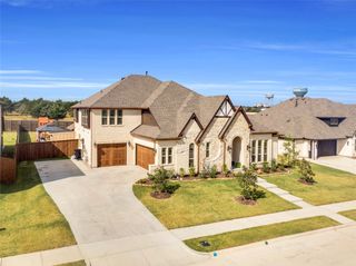 917 S Bluebird Lane, Midlothian, TX 76065