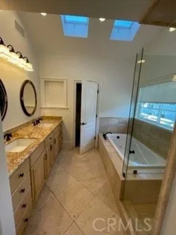 613 Poppy Avenue, Newport Beach, CA 92625