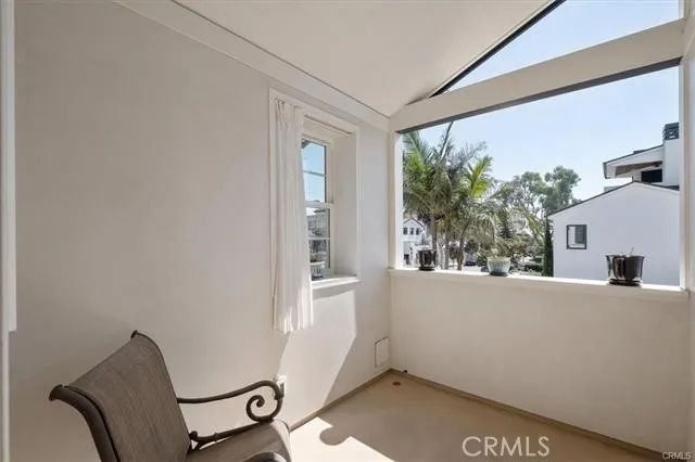 613 Poppy Avenue, Newport Beach, CA 92625