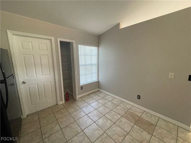 1409 SW 11th PL, Cape Coral, FL 33991