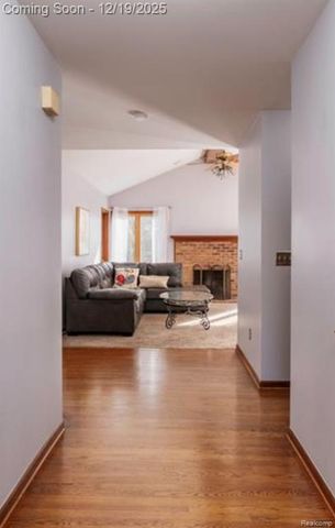 44000 Dunham Court, Clinton Township, MI 48038