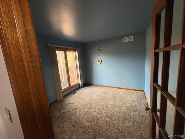 44000 Dunham Court, Clinton Township, MI 48038