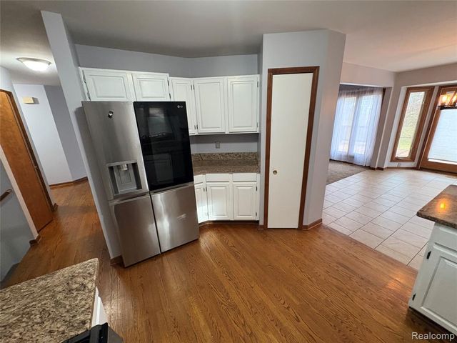 44000 Dunham Court, Clinton Township, MI 48038