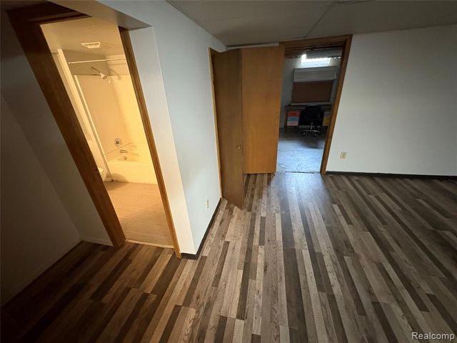 44000 Dunham Court, Clinton Township, MI 48038