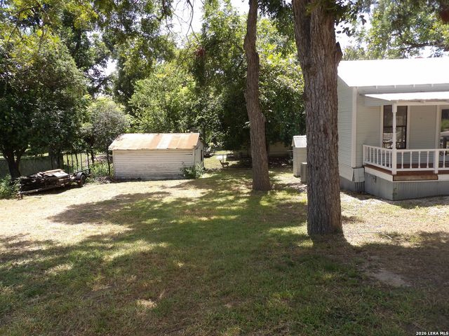 493 W JAHN ST, New Braunfels, TX 78130
