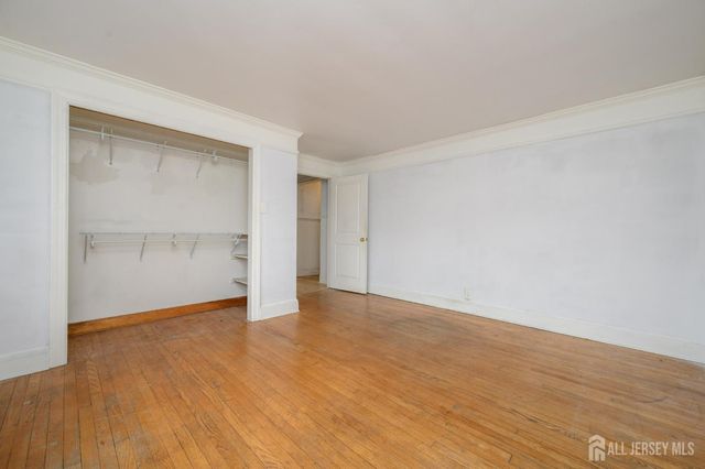 324 N 8th Avenue N, Manville, NJ 08835