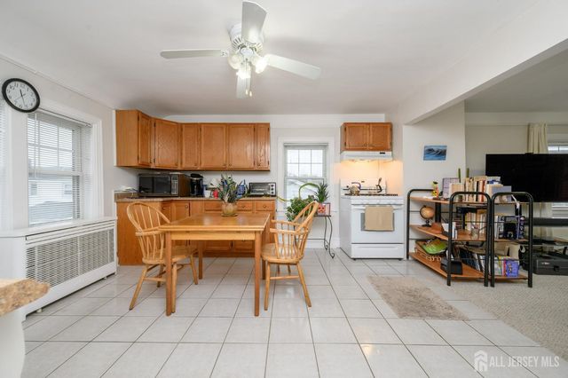 324 N 8th Avenue N, Manville, NJ 08835