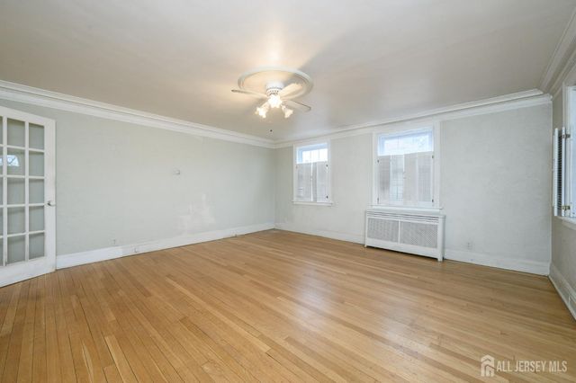 324 N 8th Avenue N, Manville, NJ 08835