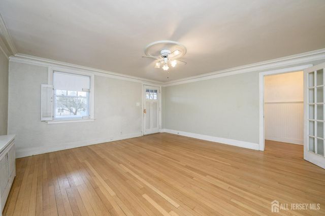 324 N 8th Avenue N, Manville, NJ 08835