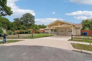 6411 FOX GLEN ST, San Antonio, TX 78247