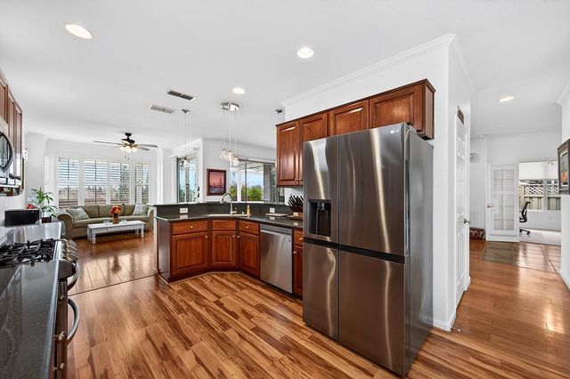 2254 Lamplight Ln, Lincoln, CA 95648