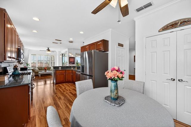 2254 Lamplight Ln, Lincoln, CA 95648