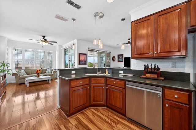 2254 Lamplight Ln, Lincoln, CA 95648