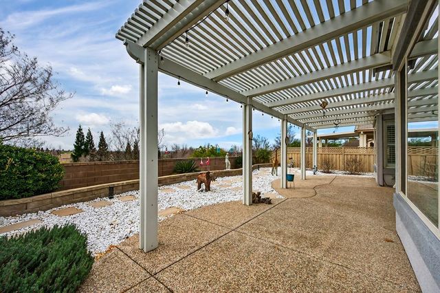 2254 Lamplight Ln, Lincoln, CA 95648