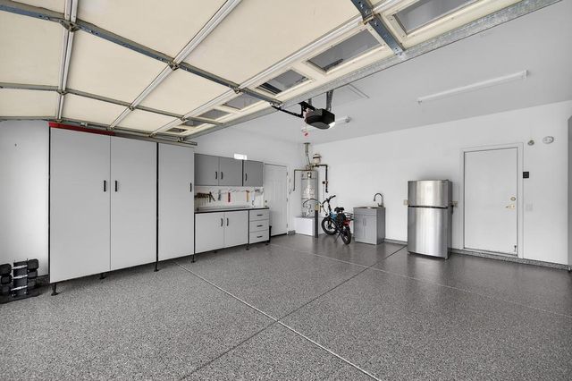 2254 Lamplight Ln, Lincoln, CA 95648