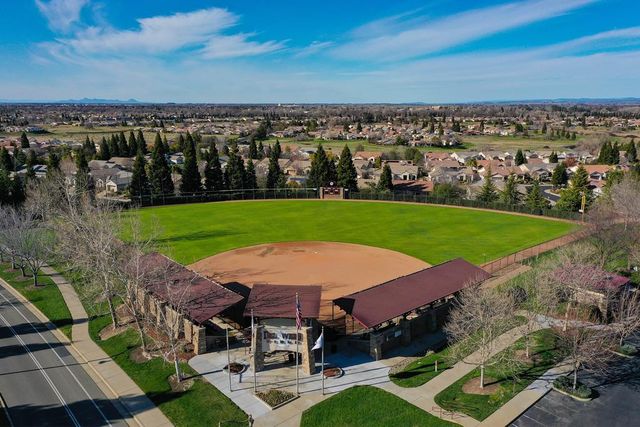 2254 Lamplight Ln, Lincoln, CA 95648