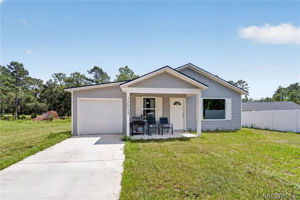 15934 SW 41st Street Road, Ocala, FL 34481