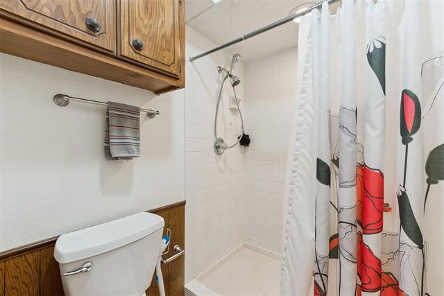 9901 hickory hollow Road, Shawnee, OK 74804