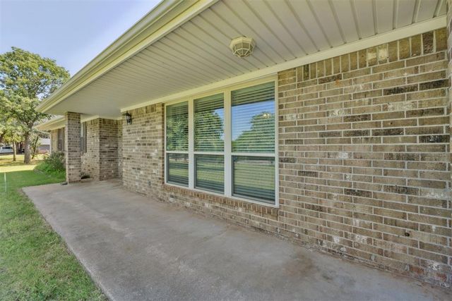 9901 hickory hollow Road, Shawnee, OK 74804