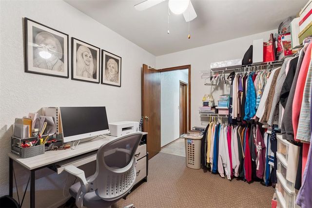 9901 hickory hollow Road, Shawnee, OK 74804