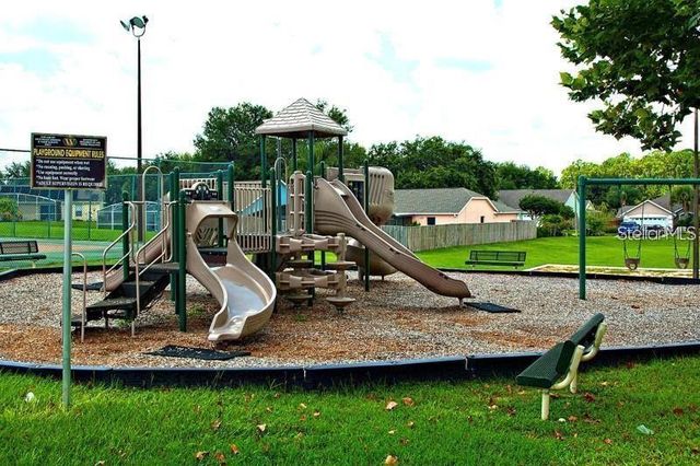 611 CASTERTON CIRCLE, Davenport, FL 33897