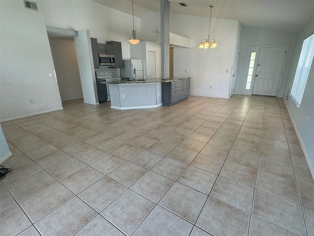 611 CASTERTON CIRCLE, Davenport, FL 33897