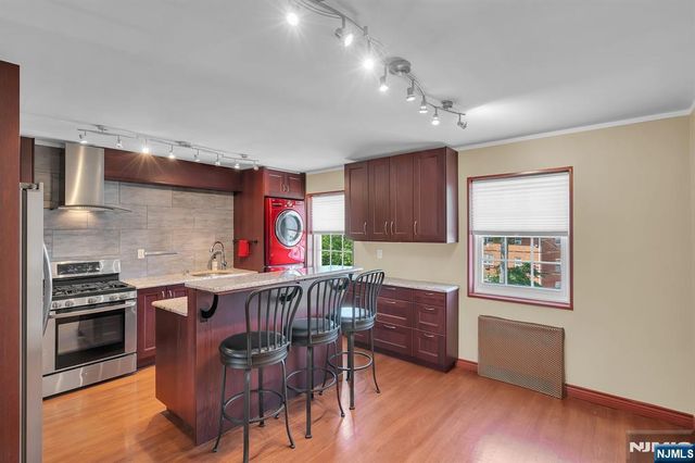 16 Roselle Avenue B, Roselle Park, NJ 07204