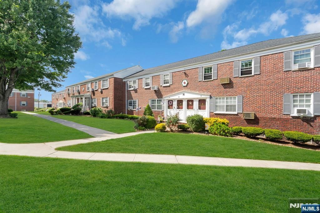 16 Roselle Avenue B, Roselle Park, NJ 07204