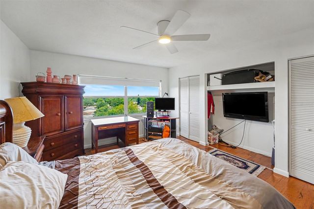 1235 S HIGHLAND AVENUE 5-703, Clearwater, FL 33756