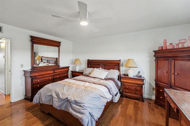 1235 S HIGHLAND AVENUE 5-703, Clearwater, FL 33756