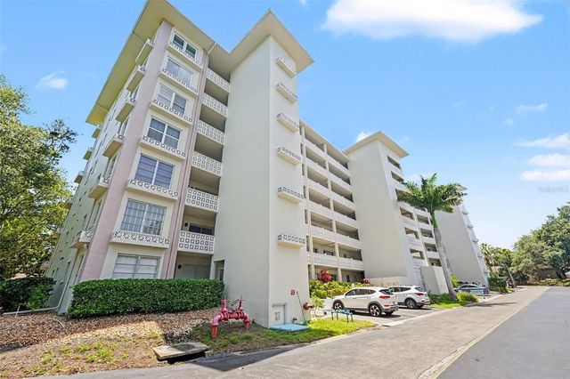 1235 S HIGHLAND AVENUE 5-703, Clearwater, FL 33756