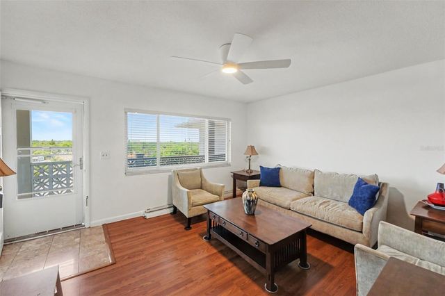 1235 S HIGHLAND AVENUE 5-703, Clearwater, FL 33756