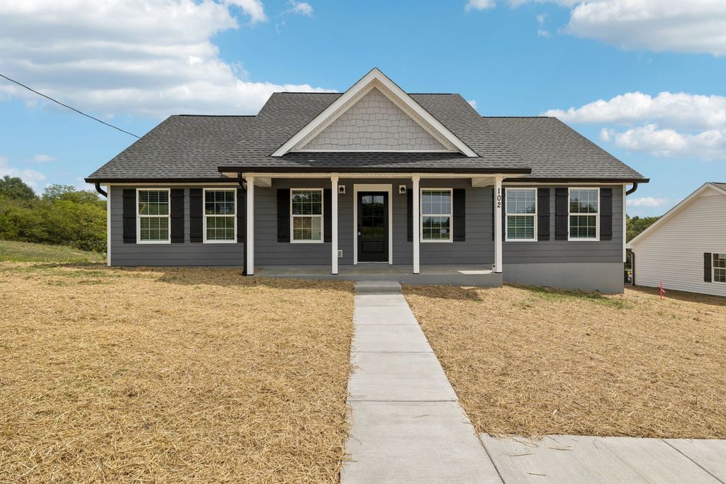 102 Alice Preston Loop, Gordonsville, TN 38563