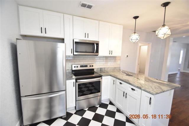 2200 7TH AVENUE N, St Petersburg, FL 33713