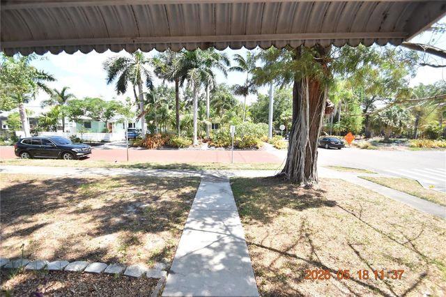 2200 7TH AVENUE N, St Petersburg, FL 33713
