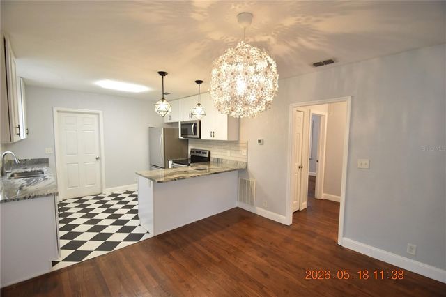 2200 7TH AVENUE N, St Petersburg, FL 33713
