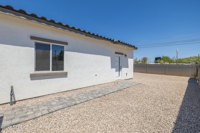 3920 E Fairmount Street, Tucson, AZ 85712